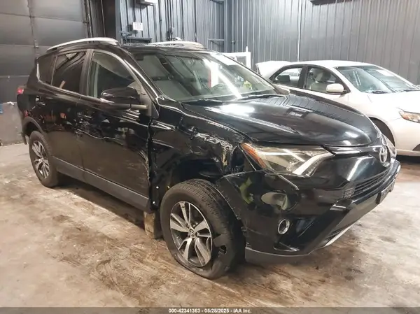 2T3RFREV5GW450313 2016 TOYOTA RAV 4 - Image 1