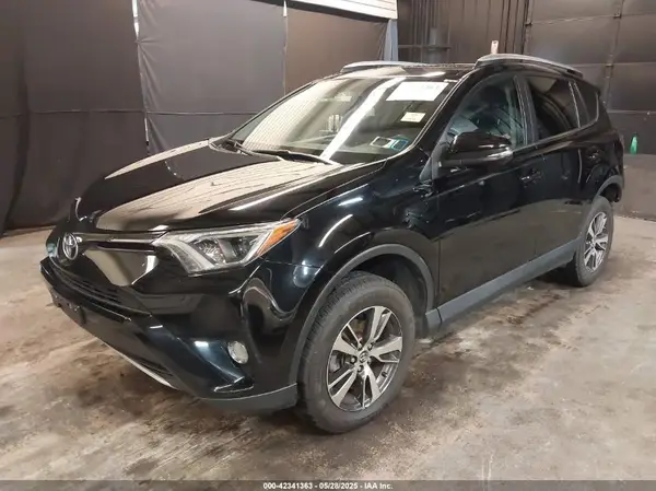 2T3RFREV5GW450313 2016 TOYOTA RAV 4 - Image 2