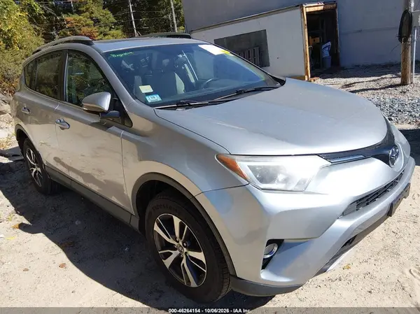2T3RFREV5GW456774 2016 TOYOTA RAV 4 - Image 1