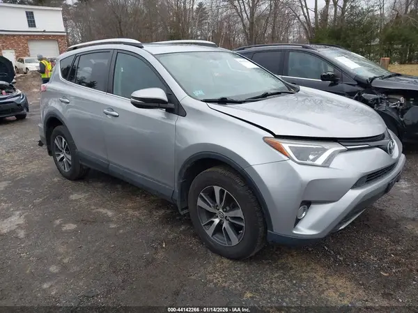 2T3RFREV5GW504113 2016 TOYOTA RAV 4 - Image 1