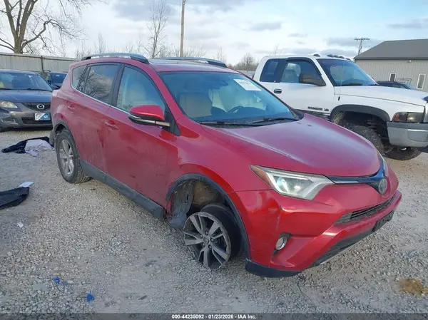 2T3RFREV5HW563387 2017 TOYOTA RAV 4 - Image 1
