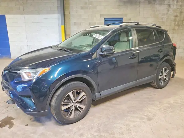2T3RFREV5HW568735 2017 TOYOTA RAV 4 - Image 1