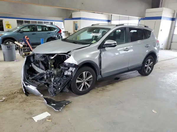 2T3RFREV5HW576642 2017 TOYOTA RAV 4 - Image 1