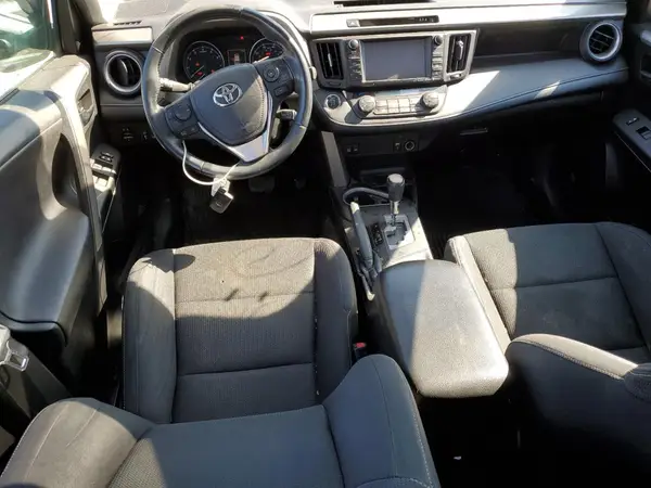 2T3RFREV5HW580576 2017 TOYOTA RAV 4 - Image 8