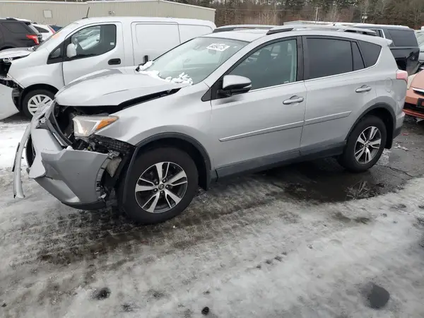 2T3RFREV5HW613656 2017 TOYOTA RAV 4 - Image 1