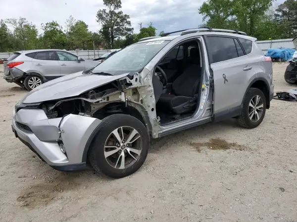 2T3RFREV5HW646608 2017 TOYOTA RAV 4 - Image 1