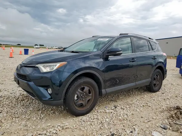 2T3RFREV5HW650822 2017 TOYOTA RAV 4 - Image 1