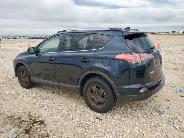 2T3RFREV5HW650822 2017 TOYOTA RAV 4 - Image 2