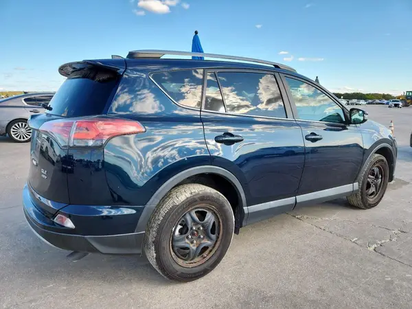 2017 TOYOTA RAV 4 COPART lot 90572365 auction photo 3