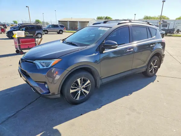 2T3RFREV5HW678894 2017 TOYOTA RAV 4 - Image 1