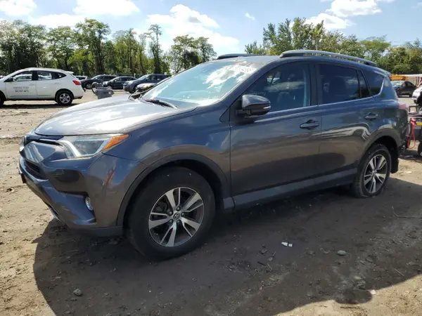 2T3RFREV5HW680354 2017 TOYOTA RAV 4 - Image 1