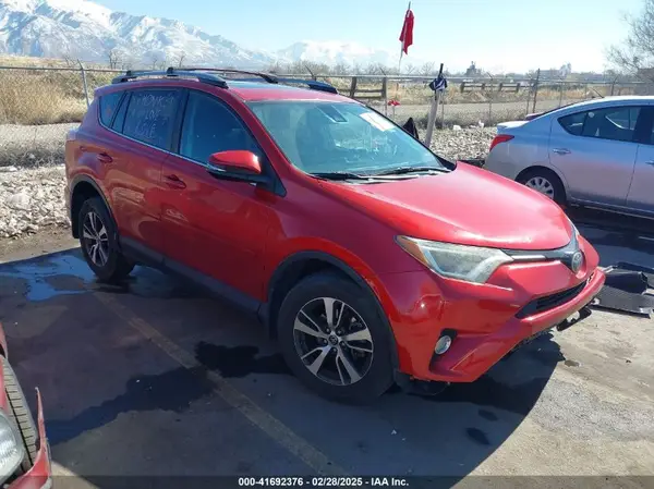 2T3RFREV5HW684792 2017 TOYOTA RAV 4 - Image 1