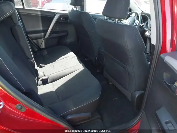 2T3RFREV5HW684792 2017 TOYOTA RAV 4 - Image 8