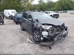 2T3RFREV5HW695923 2017 TOYOTA RAV 4