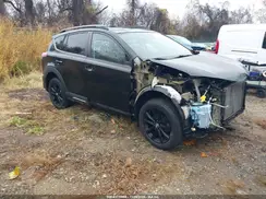 2T3RFREV5JW699735 2018 TOYOTA RAV 4