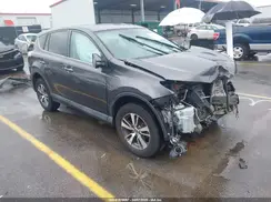 2T3RFREV5JW701564 2018 TOYOTA RAV 4