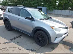 2T3RFREV5JW702326 2018 TOYOTA RAV 4