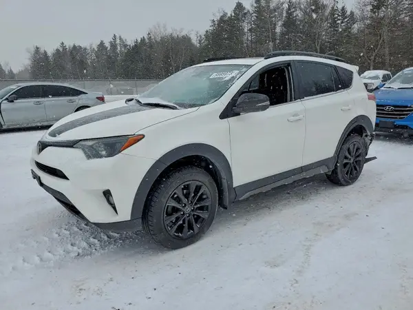 2T3RFREV5JW714220 2018 TOYOTA RAV 4 - Image 1