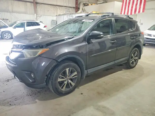 2T3RFREV5JW723290 2018 TOYOTA RAV 4 - Image 1