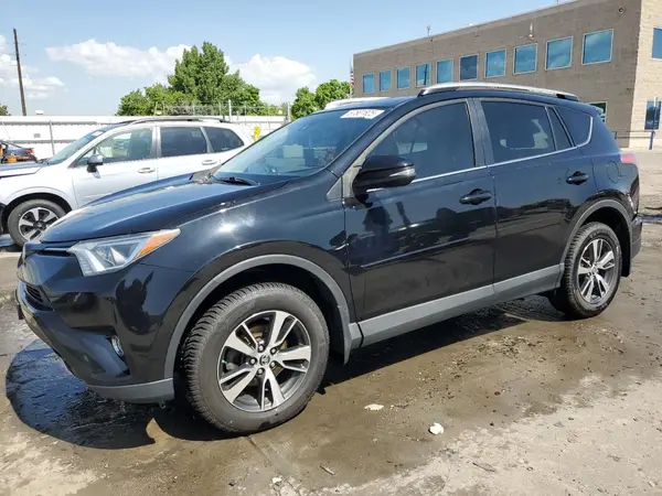 2T3RFREV5JW723645 2018 TOYOTA RAV 4 - Image 1