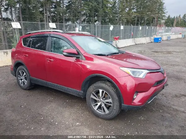 2T3RFREV5JW725637 2018 TOYOTA RAV 4 - Image 1