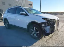 2T3RFREV5JW773557 2018 TOYOTA RAV 4