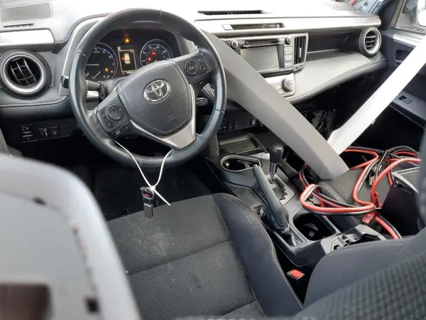 2T3RFREV5JW781920 2018 TOYOTA RAV 4 - Image 8