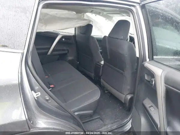 2T3RFREV5JW798328 2018 TOYOTA RAV 4 - Image 8