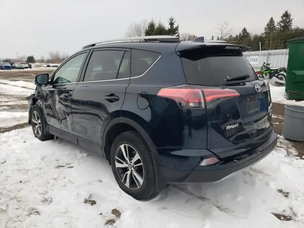 2T3RFREV5JW801499 2018 TOYOTA RAV 4 - Image 2