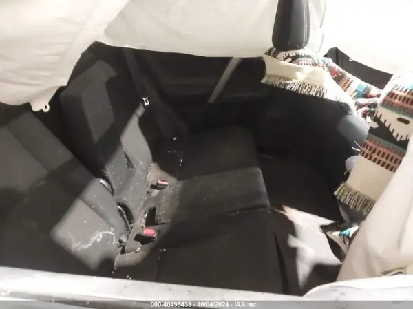 2T3RFREV5JW803947 2018 TOYOTA RAV 4 - Image 8