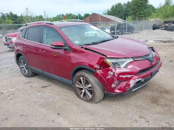 2T3RFREV5JW821218 2018 TOYOTA RAV 4 - Image 1