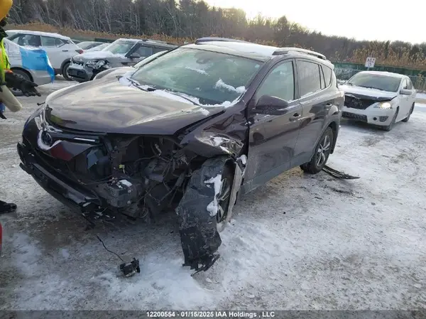 2T3RFREV5JW852050 2018 TOYOTA RAV 4 - Image 2