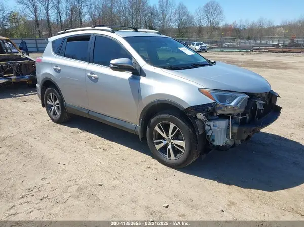 2T3RFREV5JW856101 2018 TOYOTA RAV 4 - Image 1