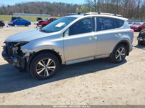 2T3RFREV5JW856101 2018 TOYOTA RAV 4 - Image 2