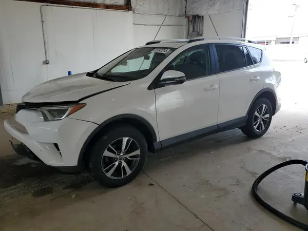 2T3RFREV6GW417644 2016 TOYOTA RAV 4 - Image 1