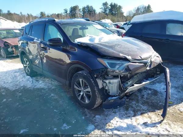 2T3RFREV6GW457769 2016 TOYOTA RAV 4 - Image 1
