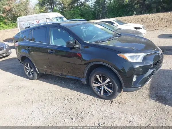 2T3RFREV6GW494319 2016 TOYOTA RAV 4 - Image 1