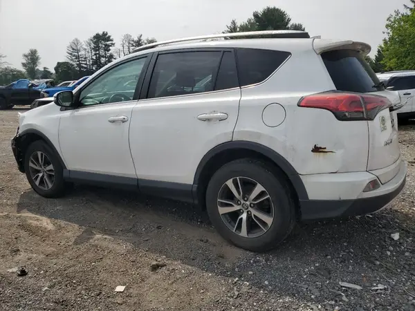 2T3RFREV6GW534253 2016 TOYOTA RAV 4 - Image 2