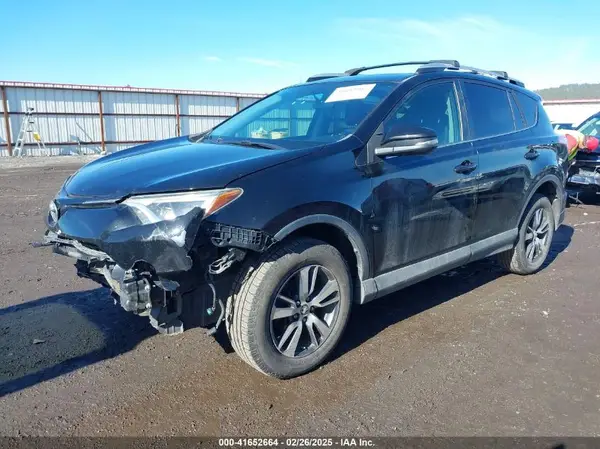 2T3RFREV6GW535810 2016 TOYOTA RAV 4 - Image 2