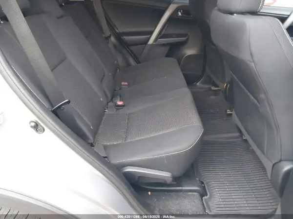 2T3RFREV6HW635987 2017 TOYOTA RAV 4 - Image 8