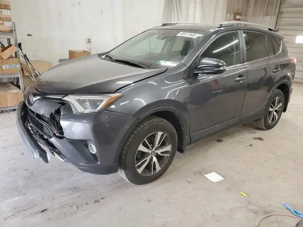 2T3RFREV6HW668648 2017 TOYOTA RAV 4 - Image 1