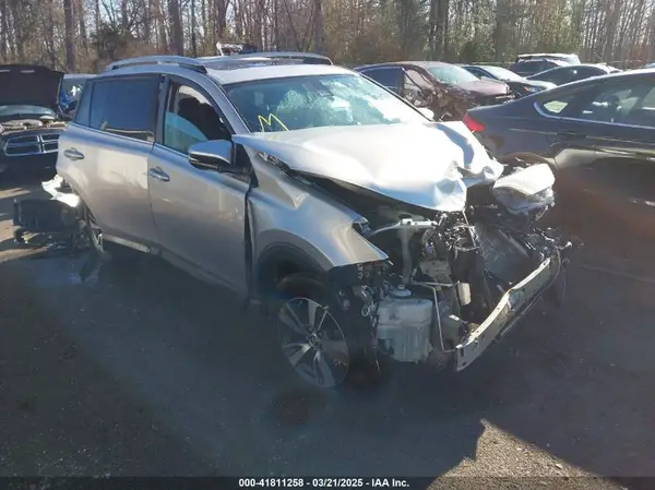 2T3RFREV6HW695297 2017 TOYOTA RAV 4 - Image 1