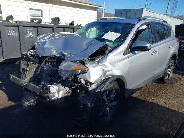 2T3RFREV6HW695297 2017 TOYOTA RAV 4 - Image 2
