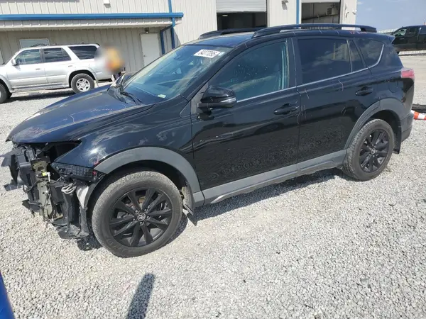 2T3RFREV6JW715991 2018 TOYOTA RAV 4 - Image 1