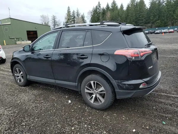2T3RFREV6JW720057 2018 TOYOTA RAV 4 - Image 2