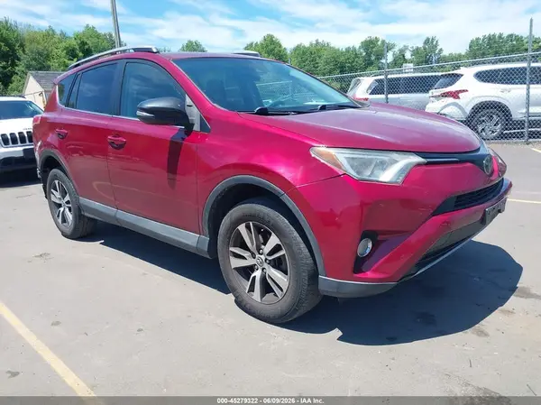 2T3RFREV6JW734590 2018 TOYOTA RAV 4 - Image 1