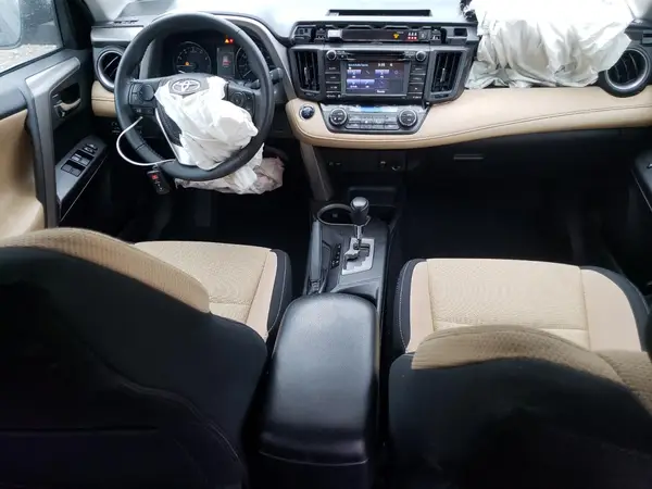 2T3RFREV6JW735352 2018 TOYOTA RAV 4 - Image 8
