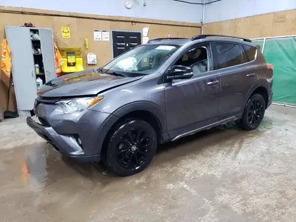 2T3RFREV6JW761319 2018 TOYOTA RAV 4 - Image 1