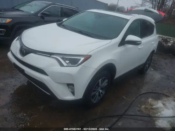 2T3RFREV6JW765113 2018 TOYOTA RAV 4 - Image 2