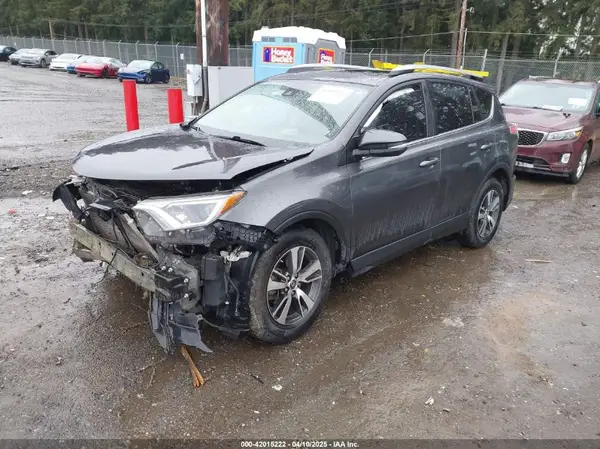 2T3RFREV6JW797740 2018 TOYOTA RAV 4 - Image 2